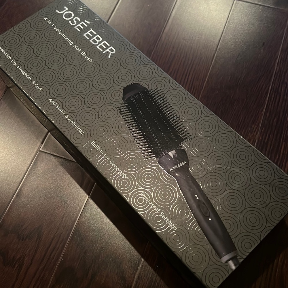 Jose Eber 4 in 1 Volumizing Hot Brush